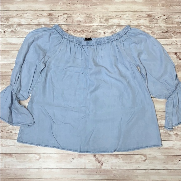 Sanctuary Off the Shoulder Chambray Top - Picture 2 of 7
